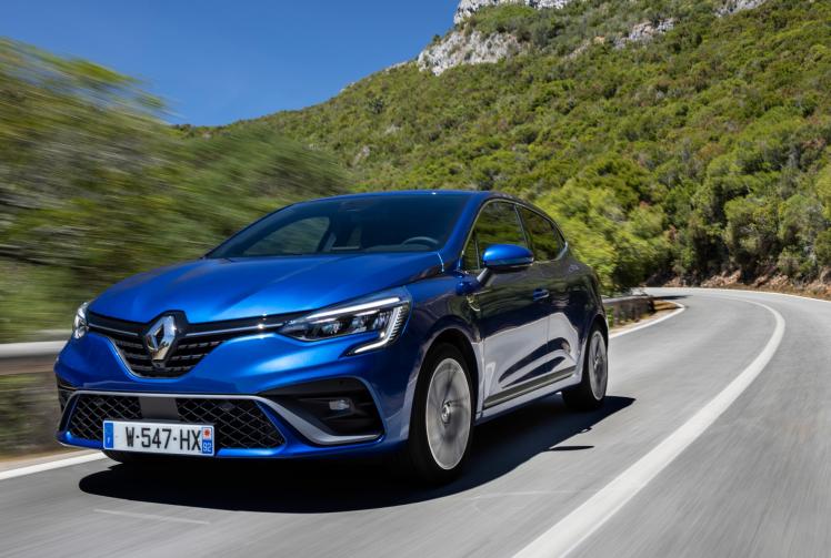 Clio celebrates anniversary with a small drink