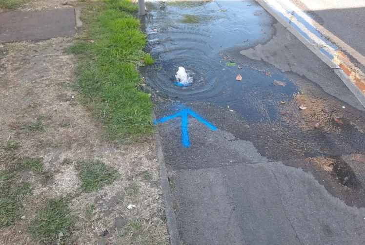 Frustration over week-long flood from leak on Maidenhead road