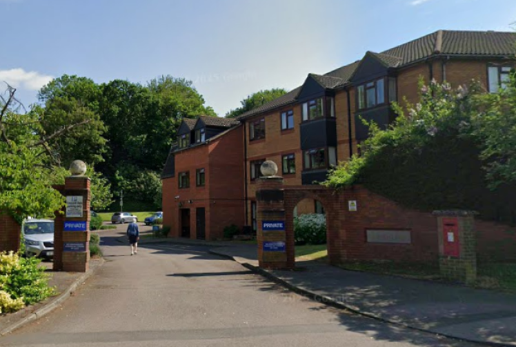 Dozens evacuated after extractor fan fire fills Maidenhead flats with smoke