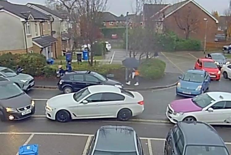 School unsure what to do about 'abusive' clashes during pickups/drop-offs