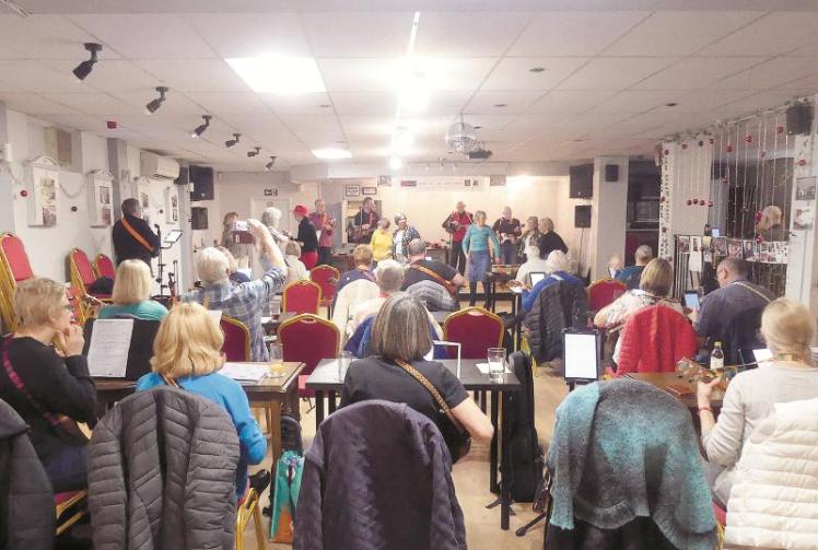 Marlow Ukulele Group celebrates 10th anniversary