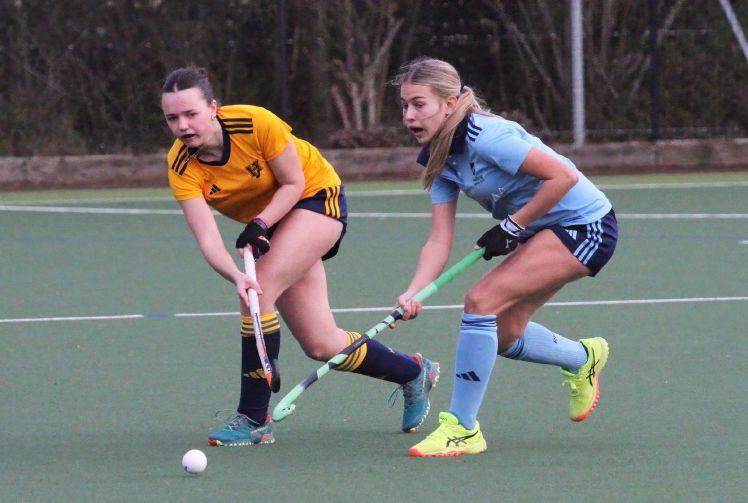 Five-star Henley keep promotion push alive