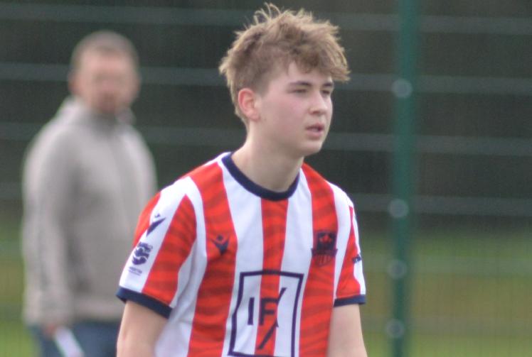 Robinson shines as Hurricanes blow Wizards away