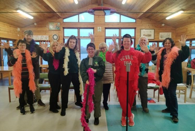 Comedian and TVAP patron Alex Horne to compere music event at Norden Farm