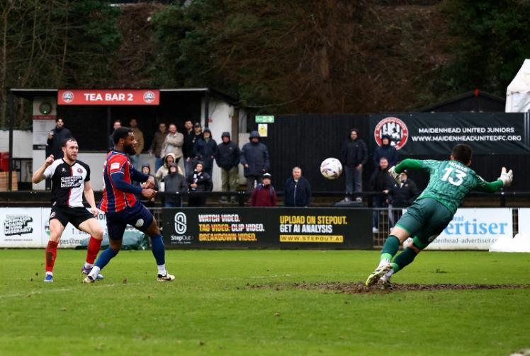 Dulson strikes again as 'patient' Maidenhead United punish Dagenham & Redbridge